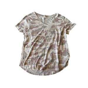 Old Navy Womens Camo Print V-Neck Short Sleeve T-Shirt M Soft Cotton Blend